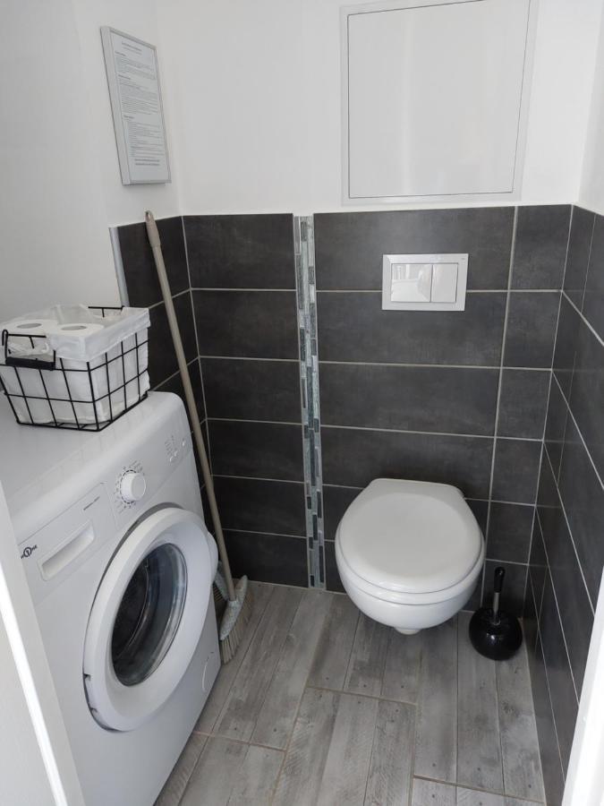 Ferienwohnung Les Dauphins Saint-Romain-de-Jalionas Exterior foto
